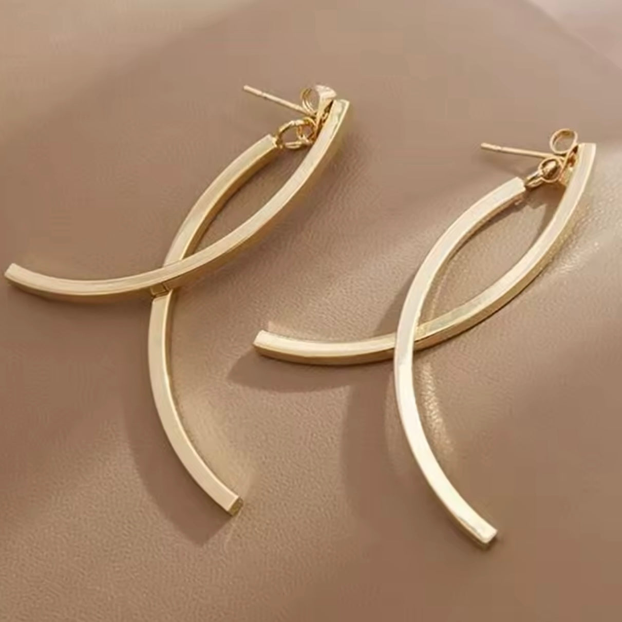 Arc Drop Earrings - Gold