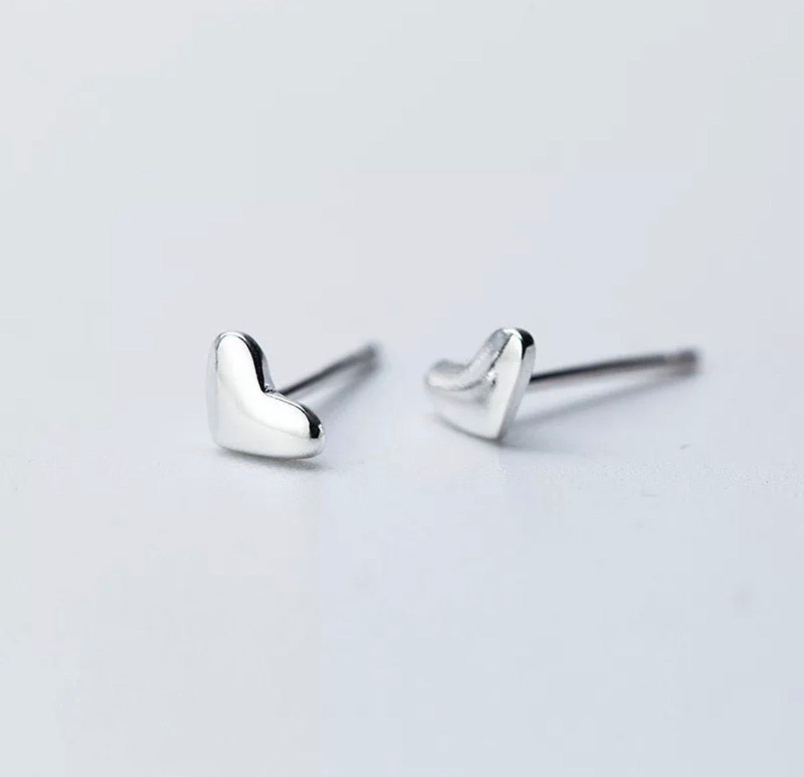 Tiny Heart Earrings